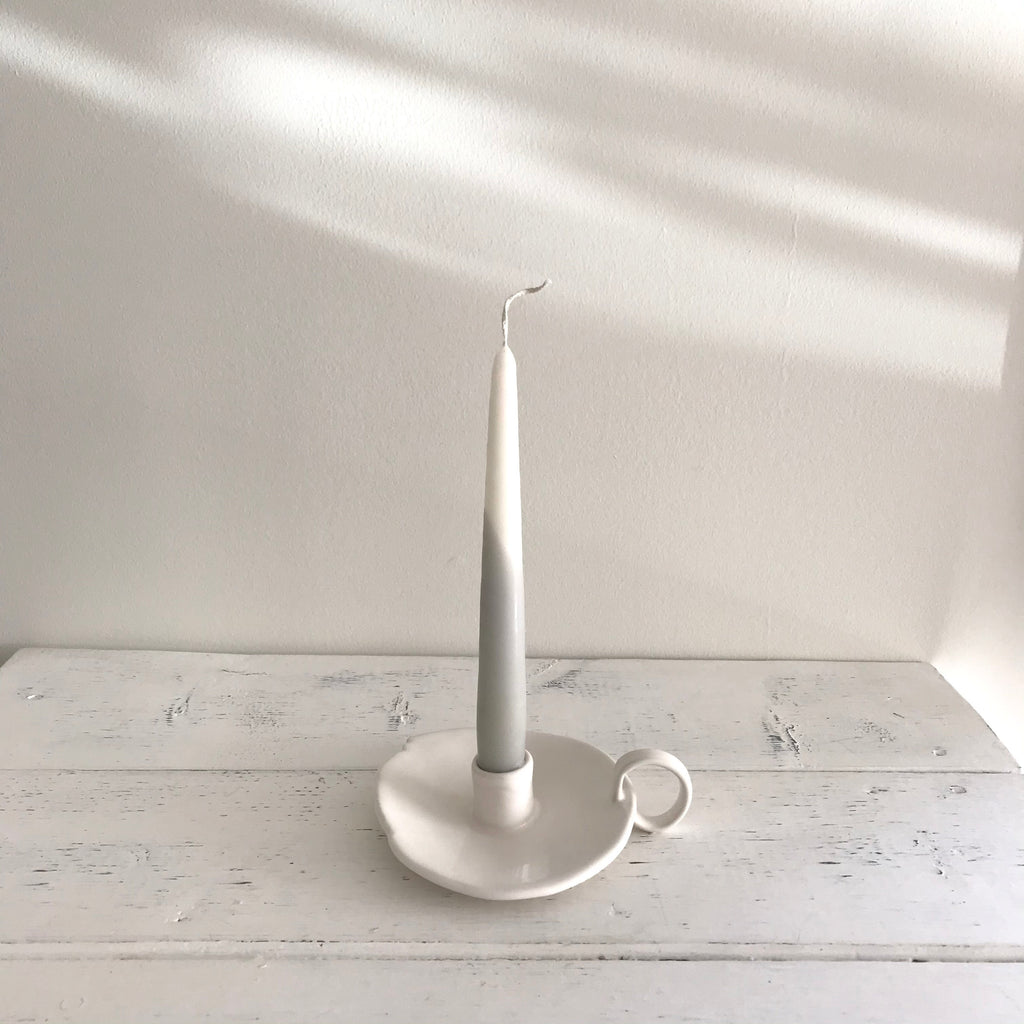 CANDLE HOLDER WITH HANDLE